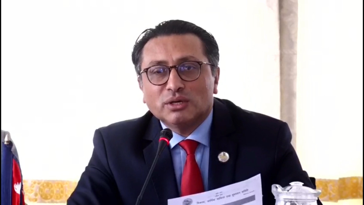 स्वास्थ्य बीमा कार्यक्रमको पुनर्संरचना बजेटबाटै गर्छौंः अर्थमन्त्री वाग्ले